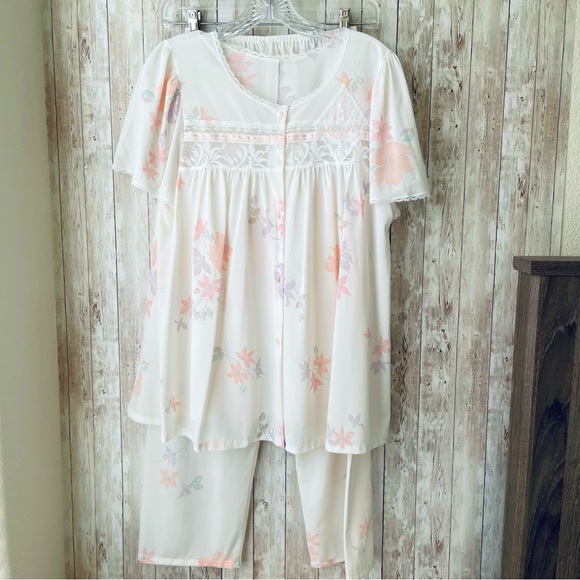 Deena Other - Vintage Deena 2 Piece Pajama Set White Pastel Floral Size M